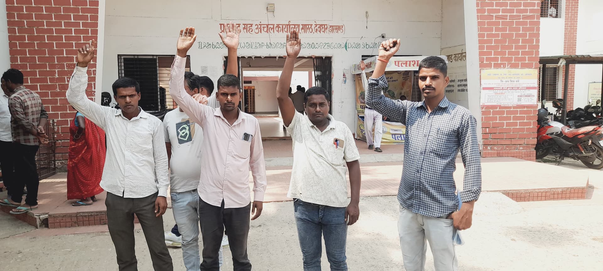सरपत्ता गांव में अवैध बालू डंप मामले पर कार्रवाई न होने से ग्रामीणों में रोष