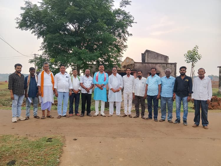 देवीपुर : एसआइआर को लेकर दिया आवश्यक निर्देश