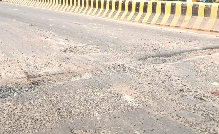 सुलतानगंज-देवघर रेलवे ओवरब्रिज पर नही चलेंगे भारी वाहन