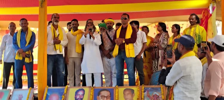 Giridih News :शिक्षा को प्राथमिकता देने और अधिकार के प्रति जागरूक रहने का आह्वान