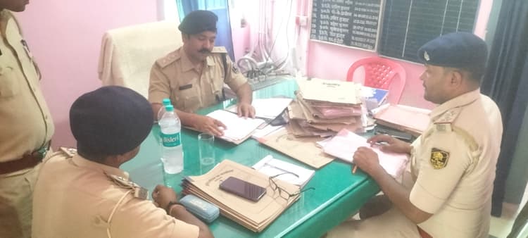 लंबित कांडों का करें निष्पादन : एसडीपीओ