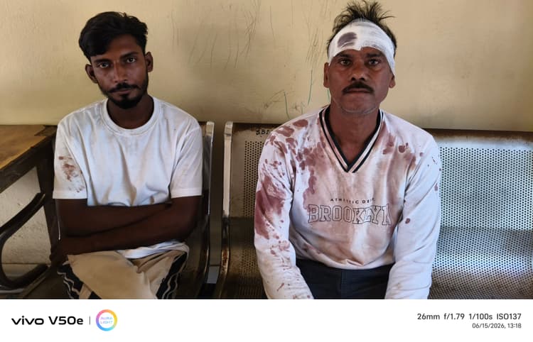Giridih News :बाइक सवार दो बदमाशों ने रिवाल्वर के बल पर जेएनवी क्लर्क की कार व जेवरात लूटी