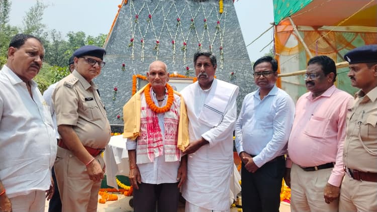 गलवान के वीरों की शौर्यगाथा के बीच याद किये गये शहीद कुंदन