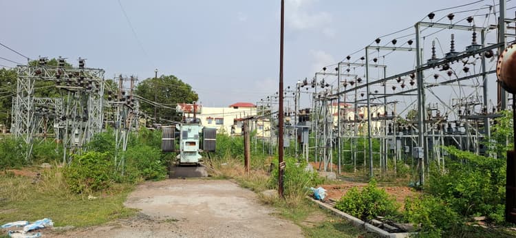 Giridih News :देवरी पावर सब स्टेशन के सभी सात फीडरों में बिजली व्यवस्था चरमरायी