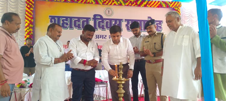 रोहिणी स्थित शहीद स्थल पर सलामत अली, अमानत अली व शेख हारून को दी श्रद्धांजलि