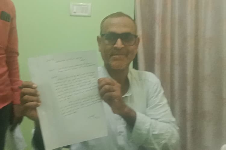 पंचायत सरकार भवन में बिजली नहीं, 6 साल से अटका RTPS कार्य, मुखिया ने विभाग से की त्वरित बहाली की मांग