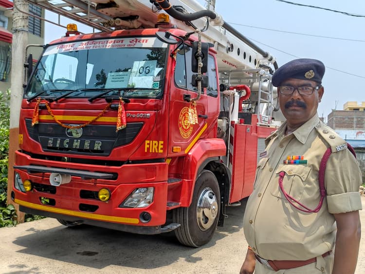 फायर ब्रिगेड को मिली अत्याधुनिक हाइड्रोलिक लैडर गाड़ी, अब 10 मंजिल ऊंची इमारतों में बुझ सकेगी आग