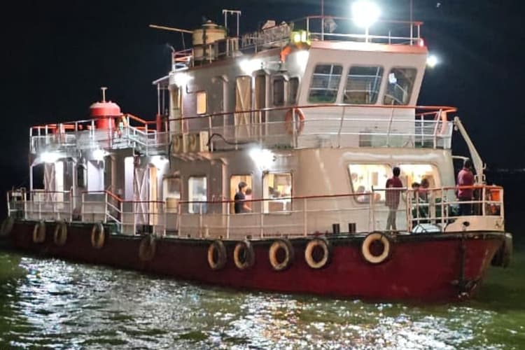 पटना में फेवरेट पिकनिक स्पॉट बन रहा गंगा विहार क्रूज, एंटरटेनमेंट का मिलेगा डबल डोज, जानिए स्पेशल पैकेज