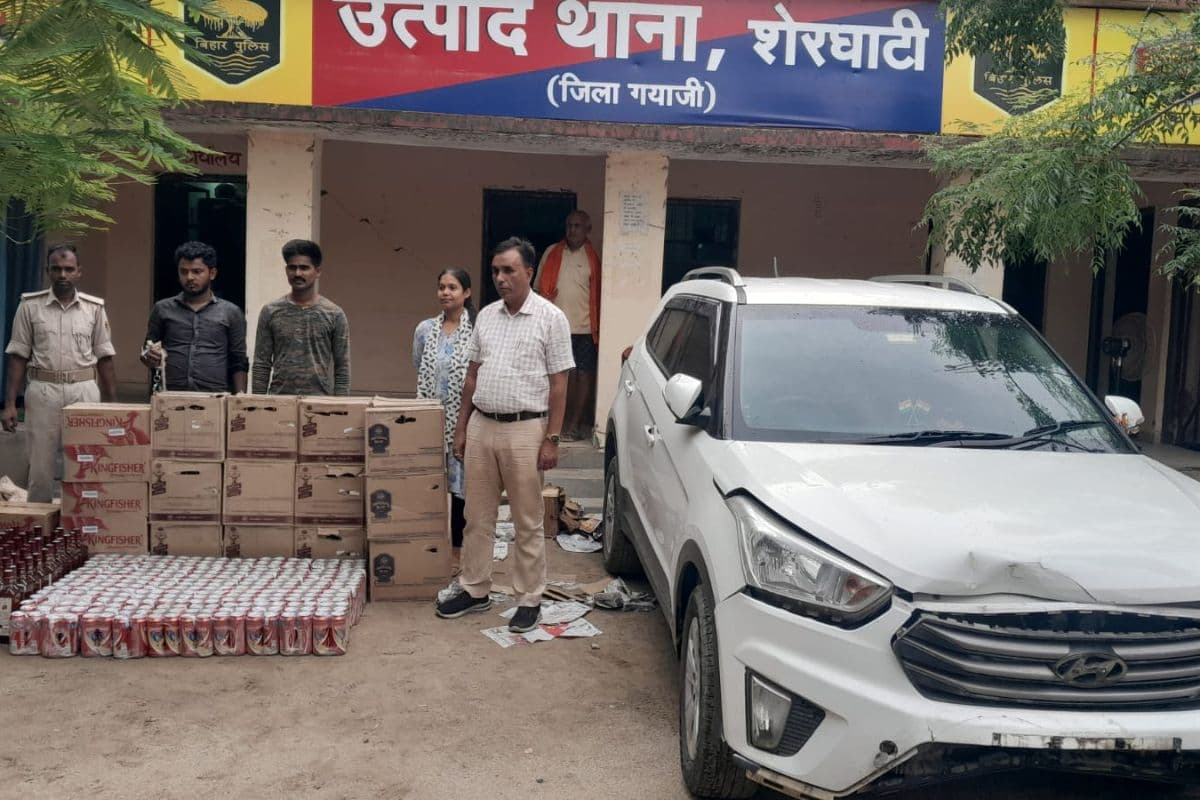 गयाजी में लग्जरी कार से विदेशी शराब की बड़ी खेप बरामद, झारखंड का तस्कर गिरफ्तार