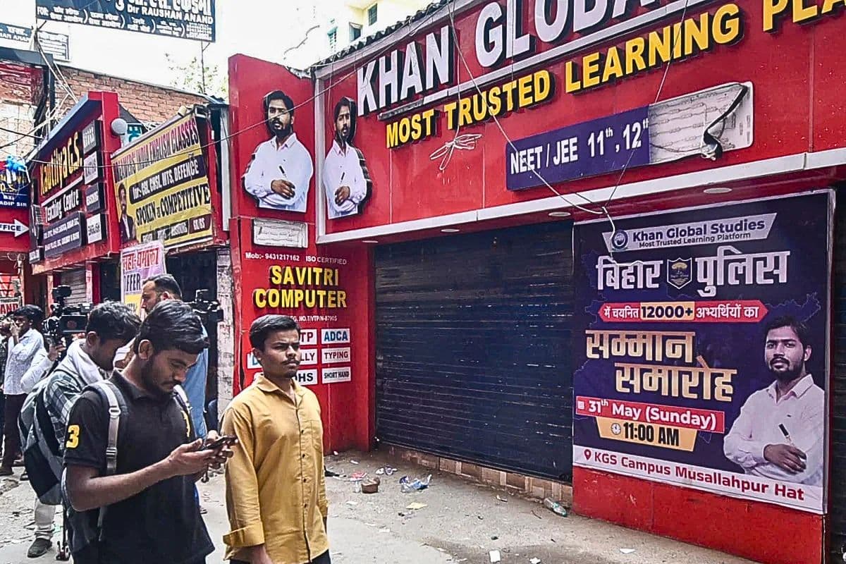 क्या बंद हो जाएगा खान सर का कोचिंग सेंटर? 15 दिनों का अल्टीमेटम, नए मामले में घिरे फैसल खान