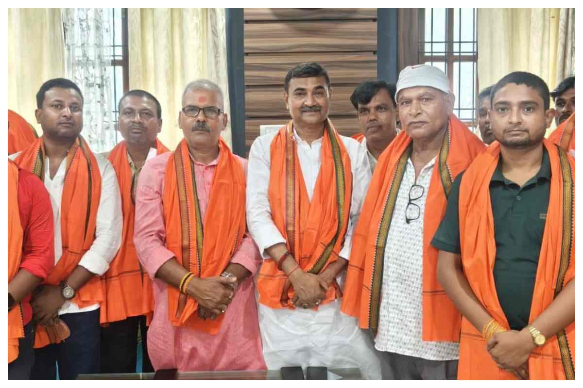 सुगौली विधायक के आवास पर लोजपा (रामविलास) का मंथन, सोशल मीडिया से युवाओं को जोड़ने की बनी रणनीति