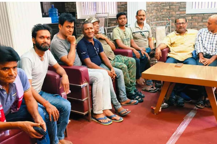 मधुबनी: अंधेर नगरी नाटक के मंचन की तैयारी तेज, रंगकर्मियों की बैठक