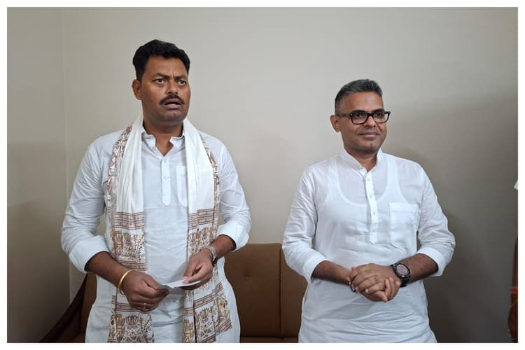 सामाजिक न्याय और शिक्षा को लेकर मंत्री लखेन्द्र पासवान से मिले विधायक माधव आनंद