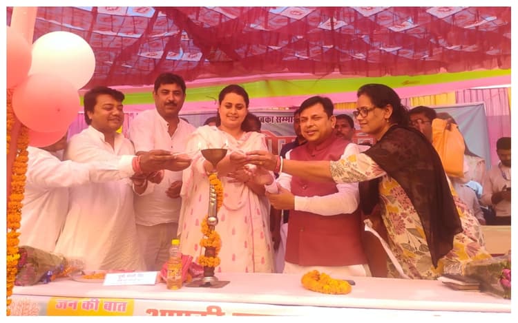 सीतामढ़ी: मेजरगंज सहयोग शिविर में मंत्री श्रेयसी सिंह ने अधिकारियों को दिए सख्त निर्देश