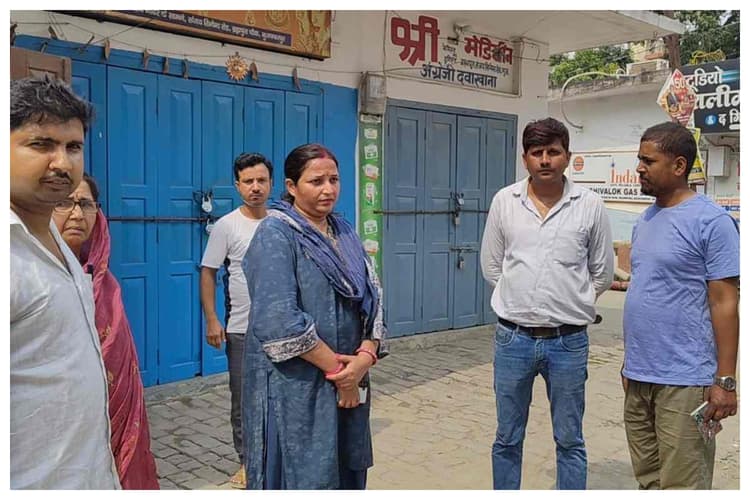 बेखौफ बदमाशों ने महिला के गले से छीनी सोने की चेन, थाने से 200 मीटर दूर वारदात
