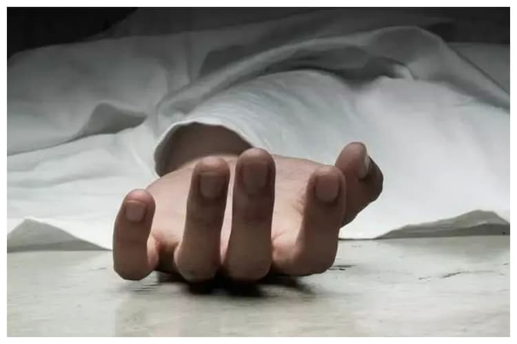Muzaffarpur Crime News: विवाहिता का शव फंदे से लटका मिला, मायके पक्ष ने दहेज हत्या का लगाया आरोप