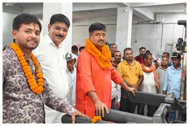 कांटी नगर परिषद परिसर में 25 लाख की लागत से बने जिम का उद्घाटन, विधायक अजीत कुमार ने दी सौगात