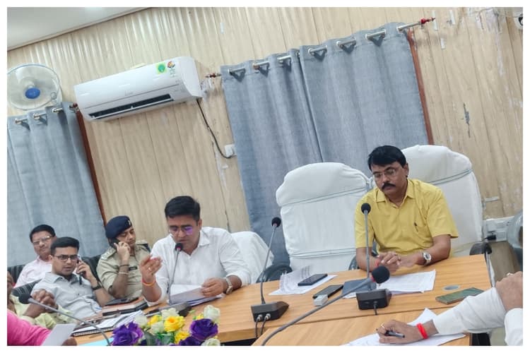 NEET UG Re-Exam 2026: मधुबनी में पुनर्परीक्षा की सभी तैयारियां पूरी, अभ्यर्थियों के लिए जारी हुई गाइडलाइन