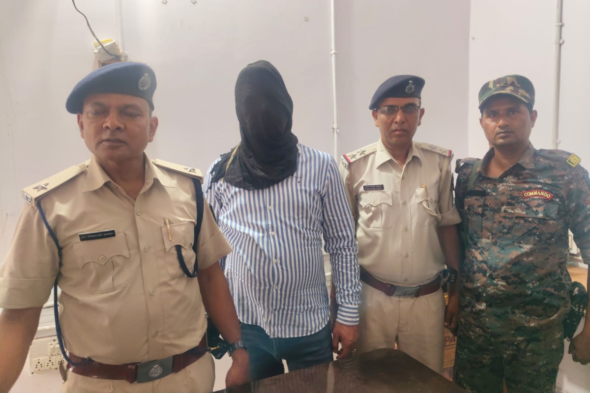 Muzaffarpur: ओंकार के घर से मिला 50 से अधिक जमीन के कागजात, जब्ती को इडी को भेजा जाएगा प्रस्ताव,एसआइटी जब्त कागजातों की गंभीरता से कर रही जांच