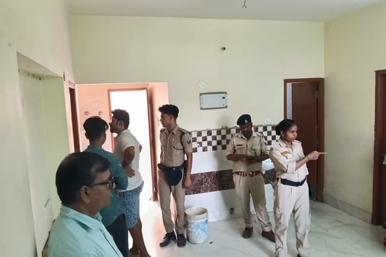 पटना में NEET की तैयारी कर रही छात्रा ने की आत्महत्या, हॉस्टल के कमरे में फंदे से लटका मिला शव
