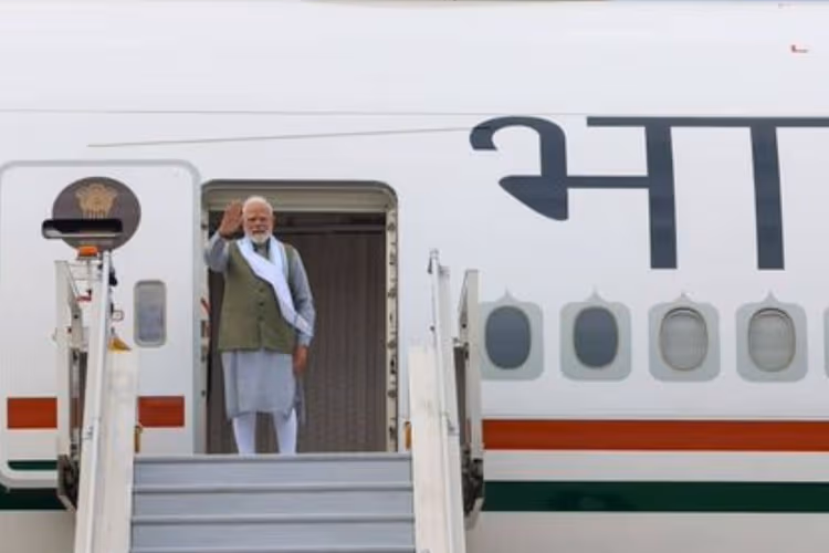 जी-7 शिखर सम्मेलन में भाग लेने के लिए पीएम मोदी फ्रांस रवाना, एक सप्ताह की यात्रा में स्लोवाकिया भी जाएंगे