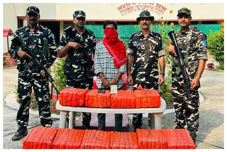 मधुबनी: भारत-नेपाल सीमा पर एसएसबी और पुलिस की बड़ी कार्रवाई, 147 किलो गांजे के साथ तस्कर गिरफ्तार