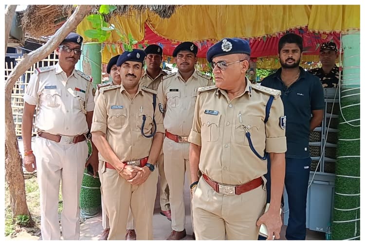 मधुबनी: 419 किलो गांजा के साथ चार गिरफ्तार, संलिप्तता मिलने पर बासोपट्टी थानाध्यक्ष निलंबित