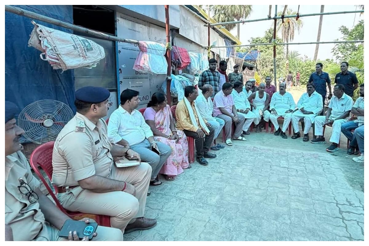 पीड़ित परिवार से मिले पर्यटन मंत्री केदार प्रसाद गुप्ता, कहा- जल्द होगी गिरफ्तारी
