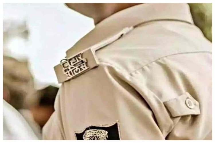 समस्तीपुर में फरार वार्ड पार्षद के घर इश्तेहार, होगी कुर्की-जब्ती