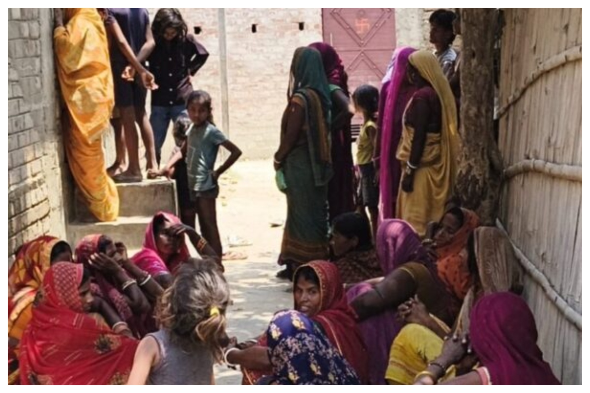 समस्तीपुर में विवाहिता की संदिग्ध मौत, घर के बाहर मिला शव, हत्या या आत्महत्या की जांच में जुटी पुलिस