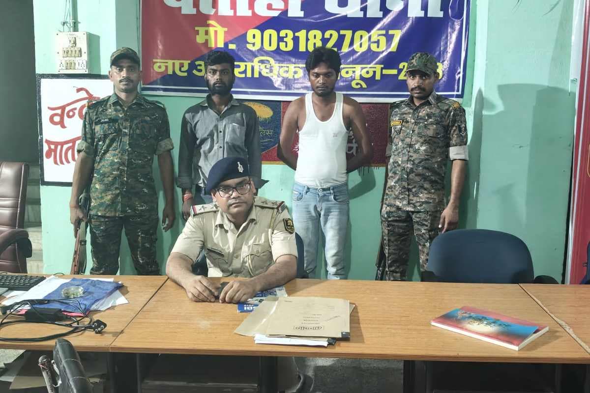 youth beaten arrested: मोतिहारी के गुसुकपुर गांव में युवक को तालिबानी सजा देने वाले अजय और गोलू चढ़े पुलिस के हत्थे