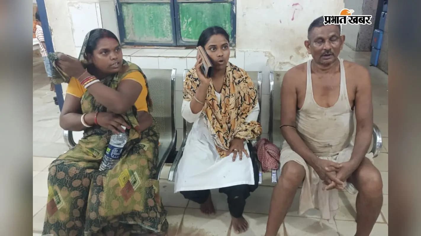 अस्पताल में मौजूद जख्मी. अस्पताल में मौजूद जख्मी.