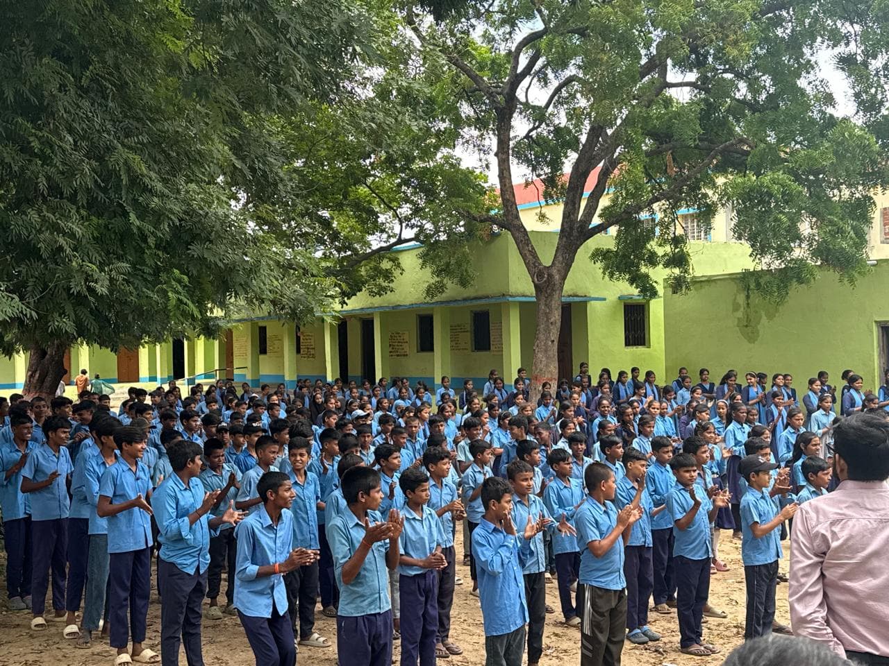 पीएमश्री विद्यालय में पढ़ाई हुई शुरू लेकिन बच्चो को एमडीएम के लिए करना होगा इंतजार पीएमश्री विद्यालय में पढ़ाई हुई शुरू लेकिन बच्चो को एमडीएम के लिए करना होगा इंतजार