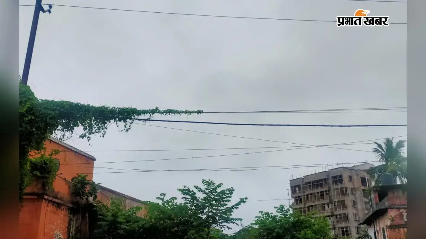 आसमान में छाए बादल आसमान में छाए बादल