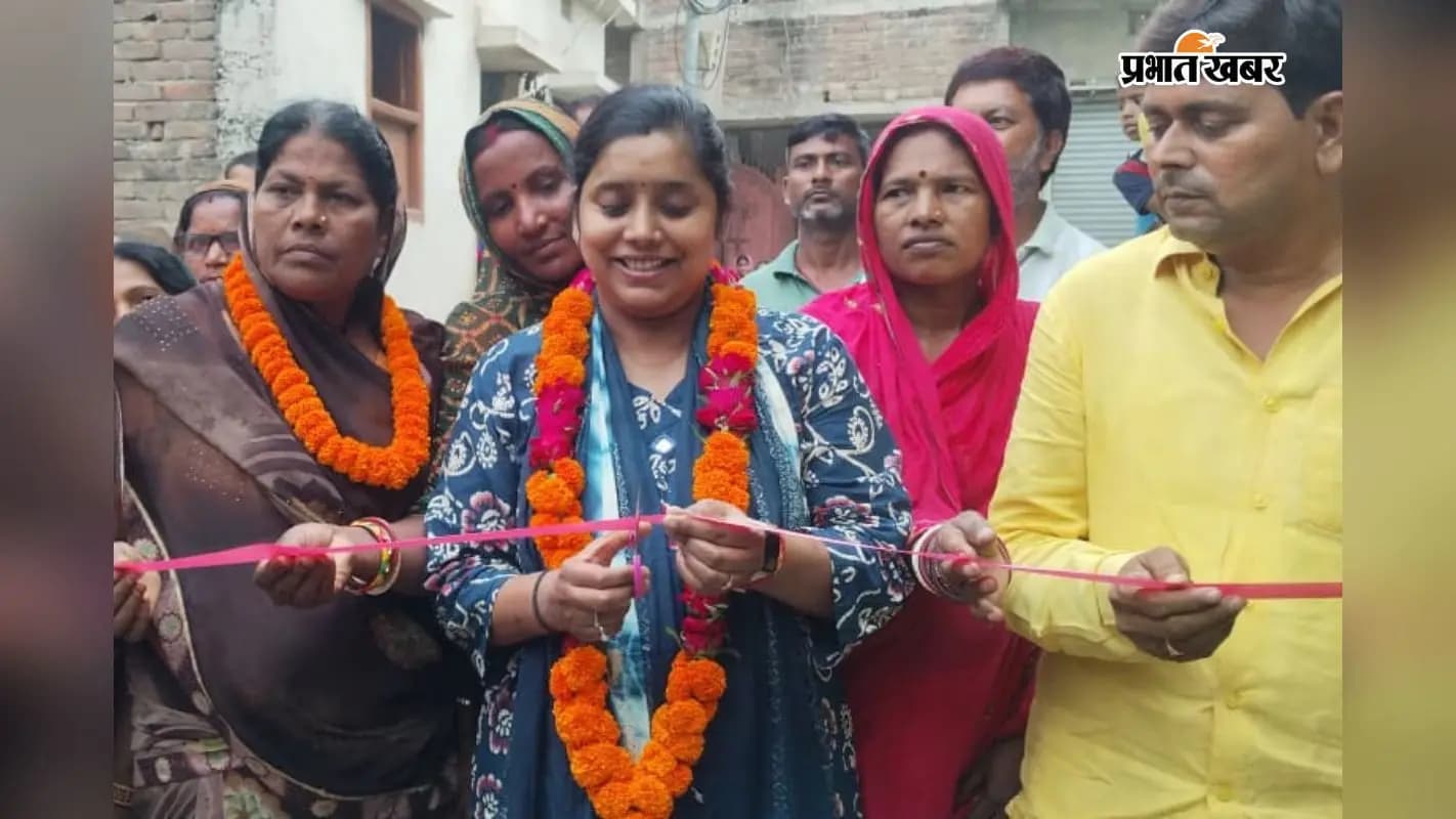आरसीसी नाला का उद्घाटन करती नगर सभापति अर्चना कुमारी. आरसीसी नाला का उद्घाटन करती नगर सभापति अर्चना कुमारी.
