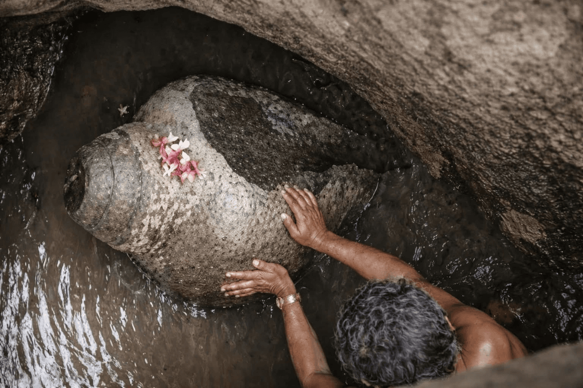 शंख कुंड स्थित शंख तस्वीर