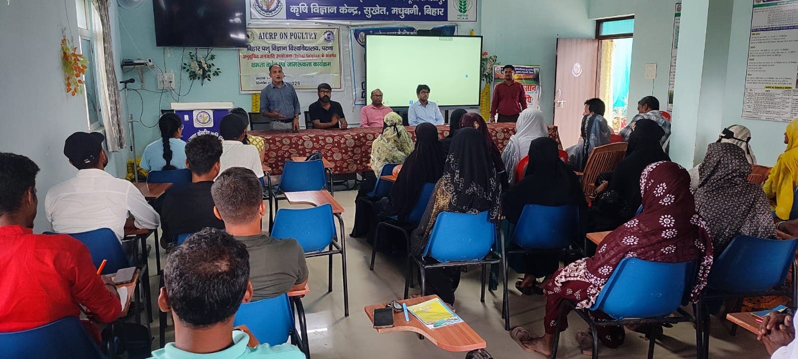 कृषि विज्ञान केंद्र सुखेत में पांच दिवसीय बकरी पालन प्रशिक्षण संपन्न कृषि विज्ञान केंद्र सुखेत में पांच दिवसीय बकरी पालन प्रशिक्षण संपन्न
