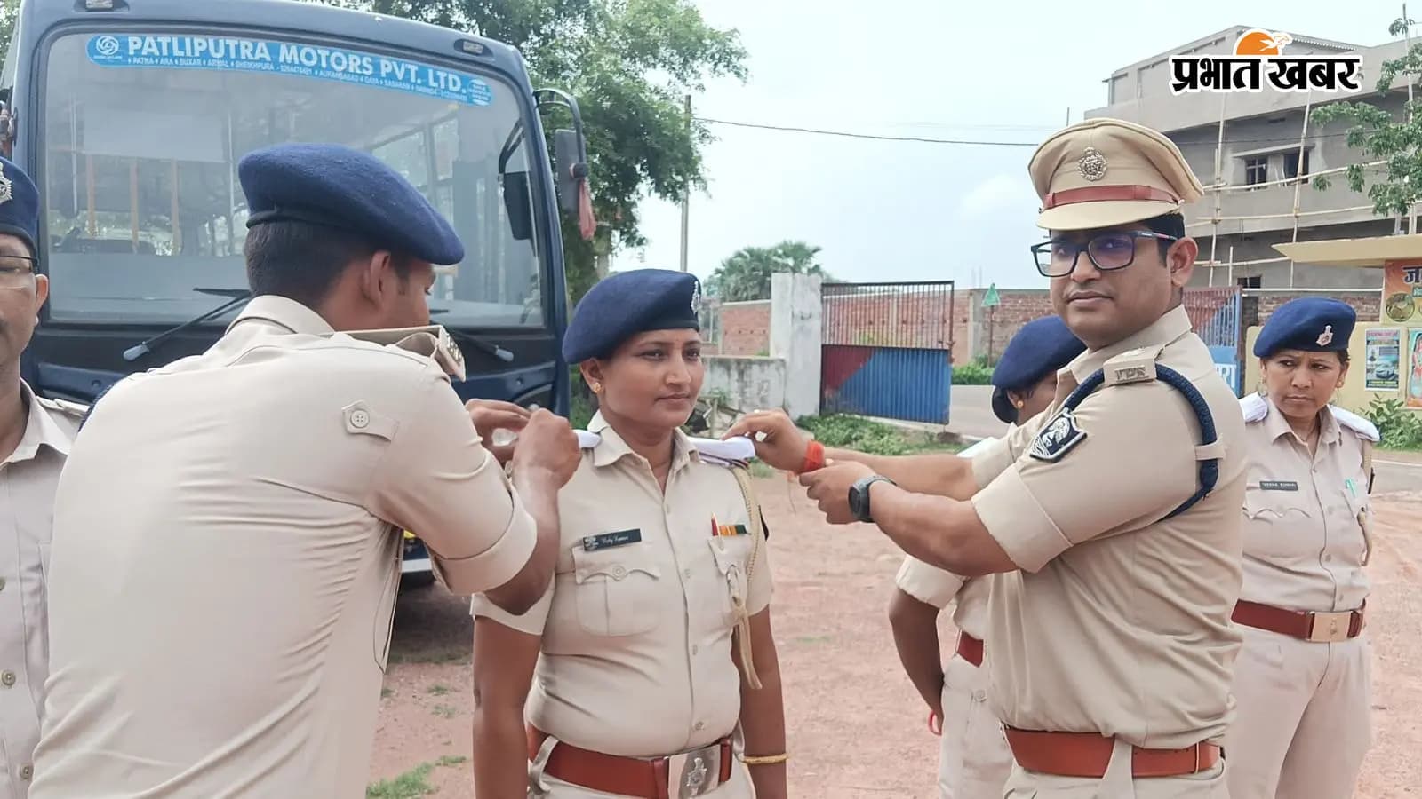 22 पीटीसी जवान को सहायक अवर निरीक्षक पद के लिए मिली प्रोन्नति 22 पीटीसी जवान को सहायक अवर निरीक्षक पद के लिए मिली प्रोन्नति