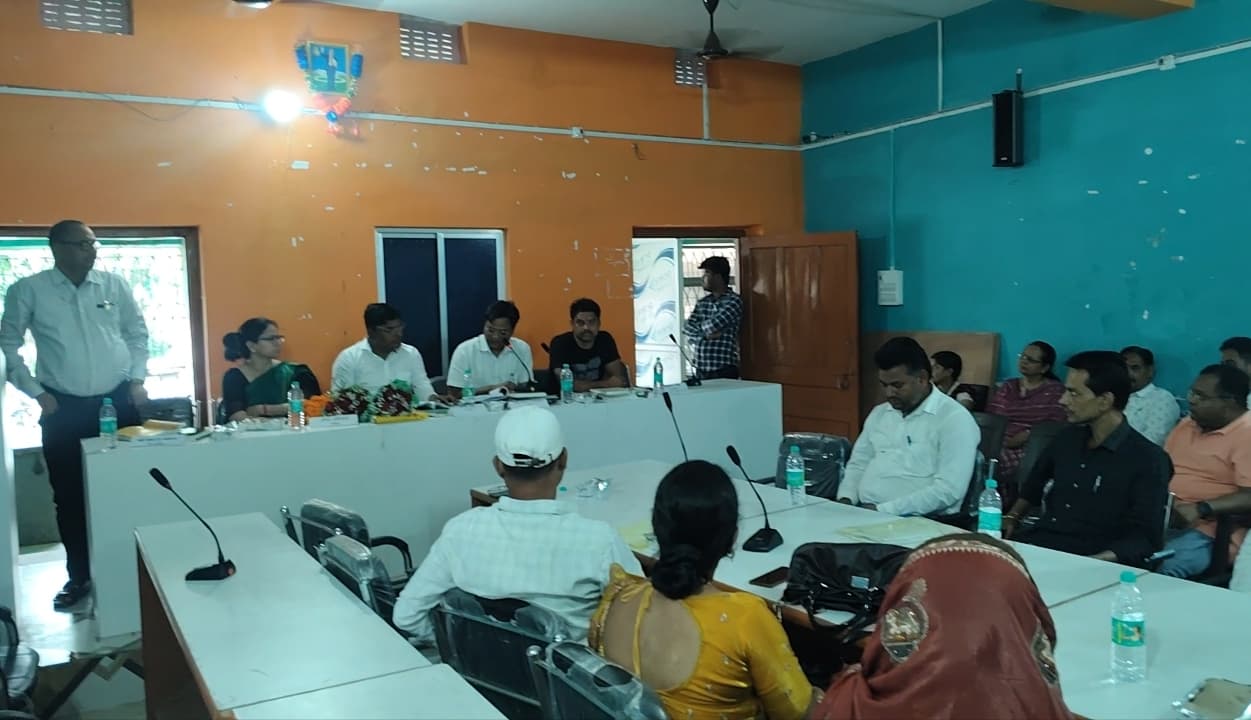 विकास को झटका, कोरम के अभाव में बैठक स्थगित विकास को झटका, कोरम के अभाव में बैठक स्थगित