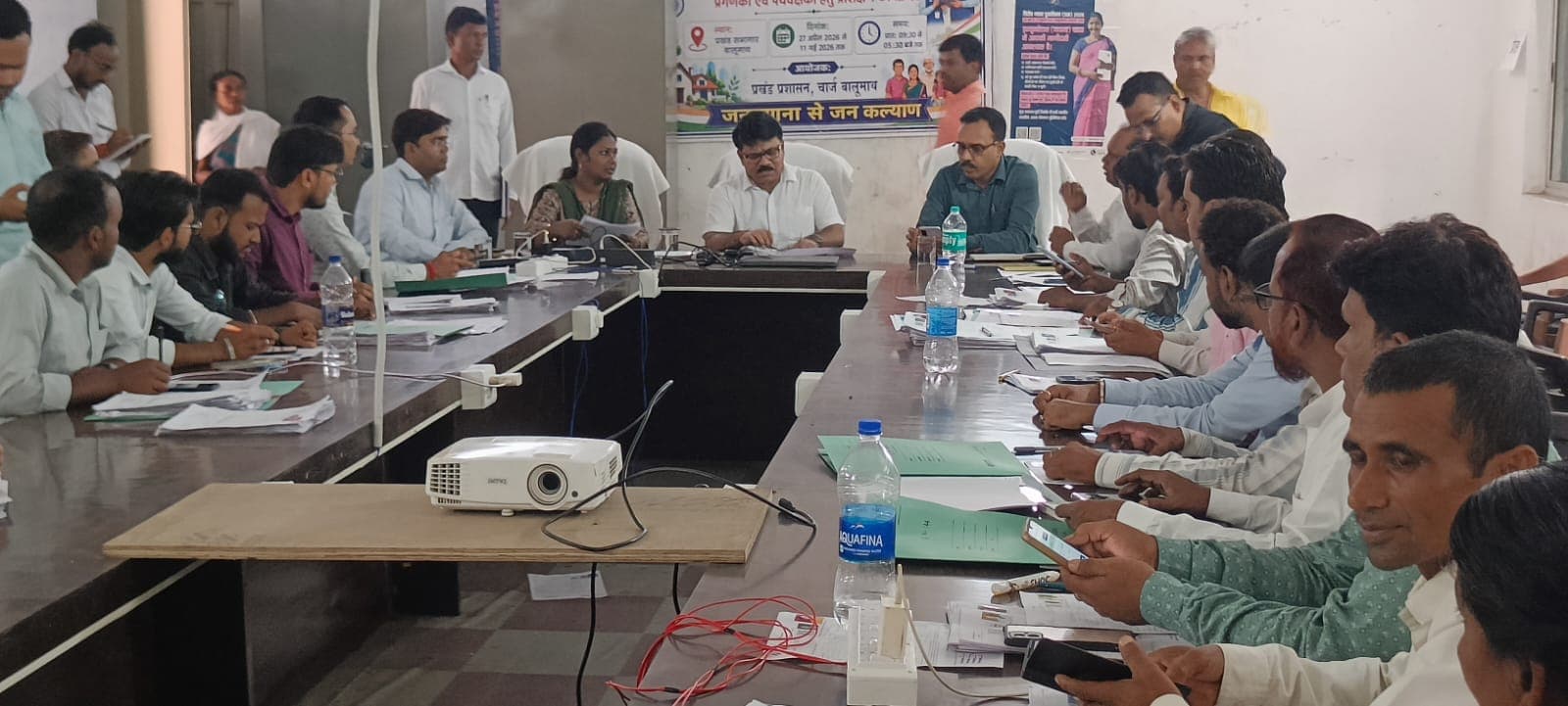 उपायुक्त ने बालूमाथ में एसआईआर का लिया जायेजा, दिए निर्देश उपायुक्त ने बालूमाथ में एसआईआर का लिया जायेजा, दिए निर्देश