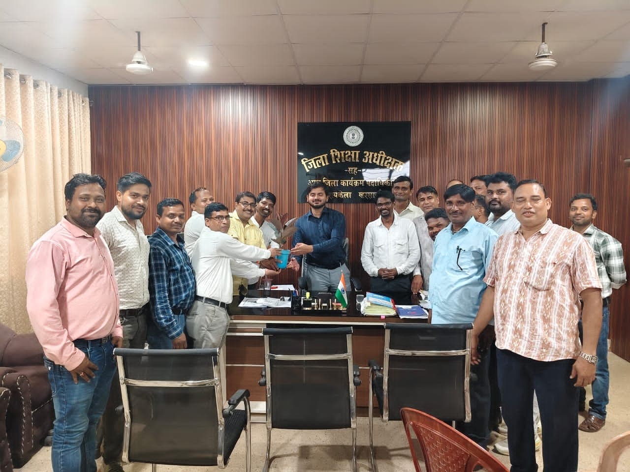 झारखंड प्रगतिशील शिक्षक संघ ने डीएसई से की शिष्टाचार भेंट झारखंड प्रगतिशील शिक्षक संघ ने डीएसई से की शिष्टाचार भेंट