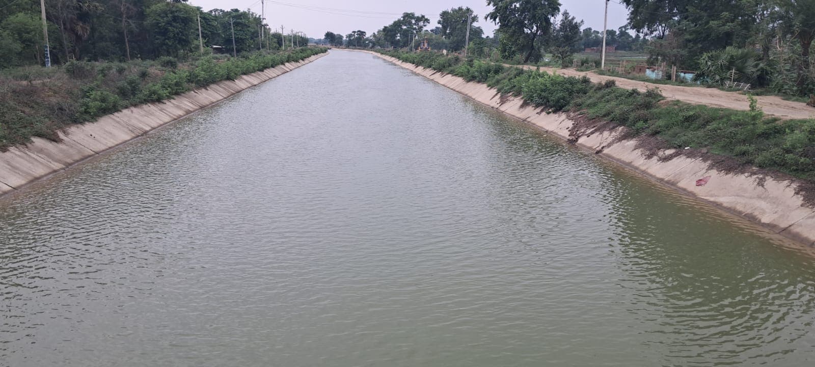 भीम बराज से मुख्य नहर में छोड़ा गया 1024 क्यूसेक पानी, अधूरे गेट बने सिंचाई में बाधा भीम बराज से मुख्य नहर में छोड़ा गया 1024 क्यूसेक पानी, अधूरे गेट बने सिंचाई में बाधा