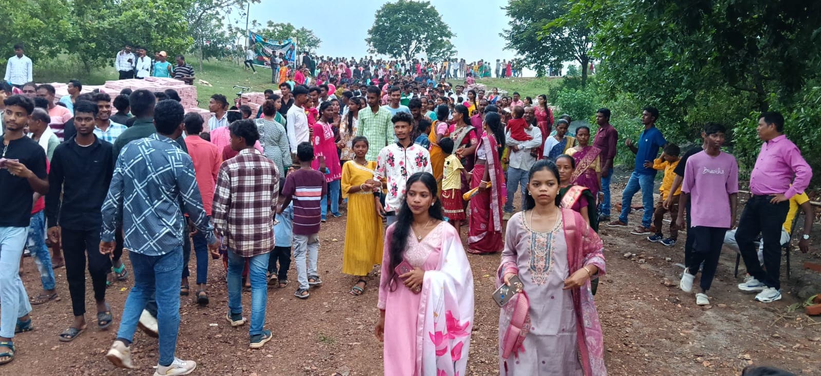 12 मौजा के ग्रामीणों ने की अच्छी बारिश व निरोग काया की कामना 12 मौजा के ग्रामीणों ने की अच्छी बारिश व निरोग काया की कामना