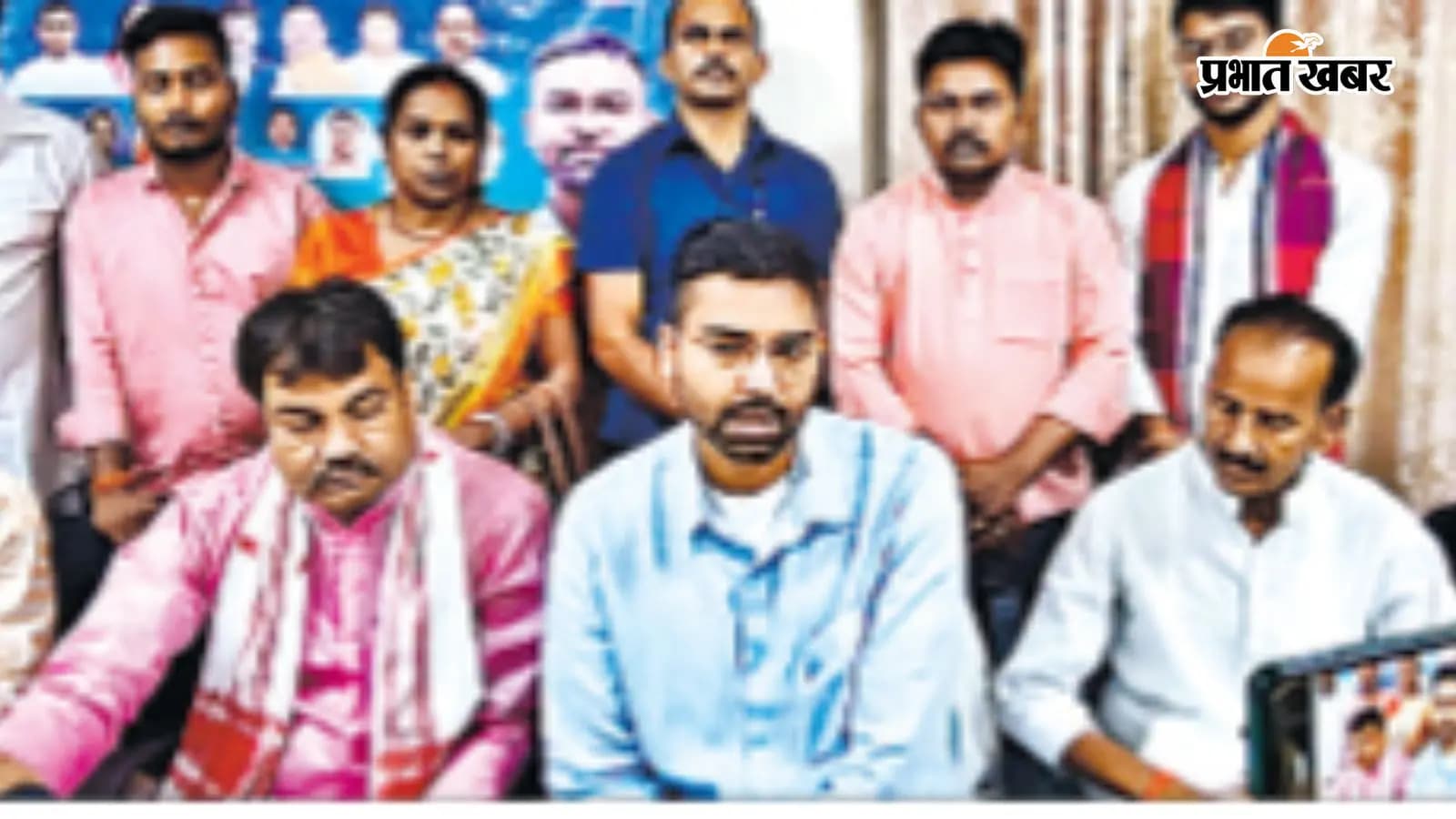 नवादा: 73 पंचायतों में आधार सेवा शुरू, गांव में ही मिलेगा... नवादा: 73 पंचायतों में आधार सेवा शुरू, गांव में ही मिलेगा...