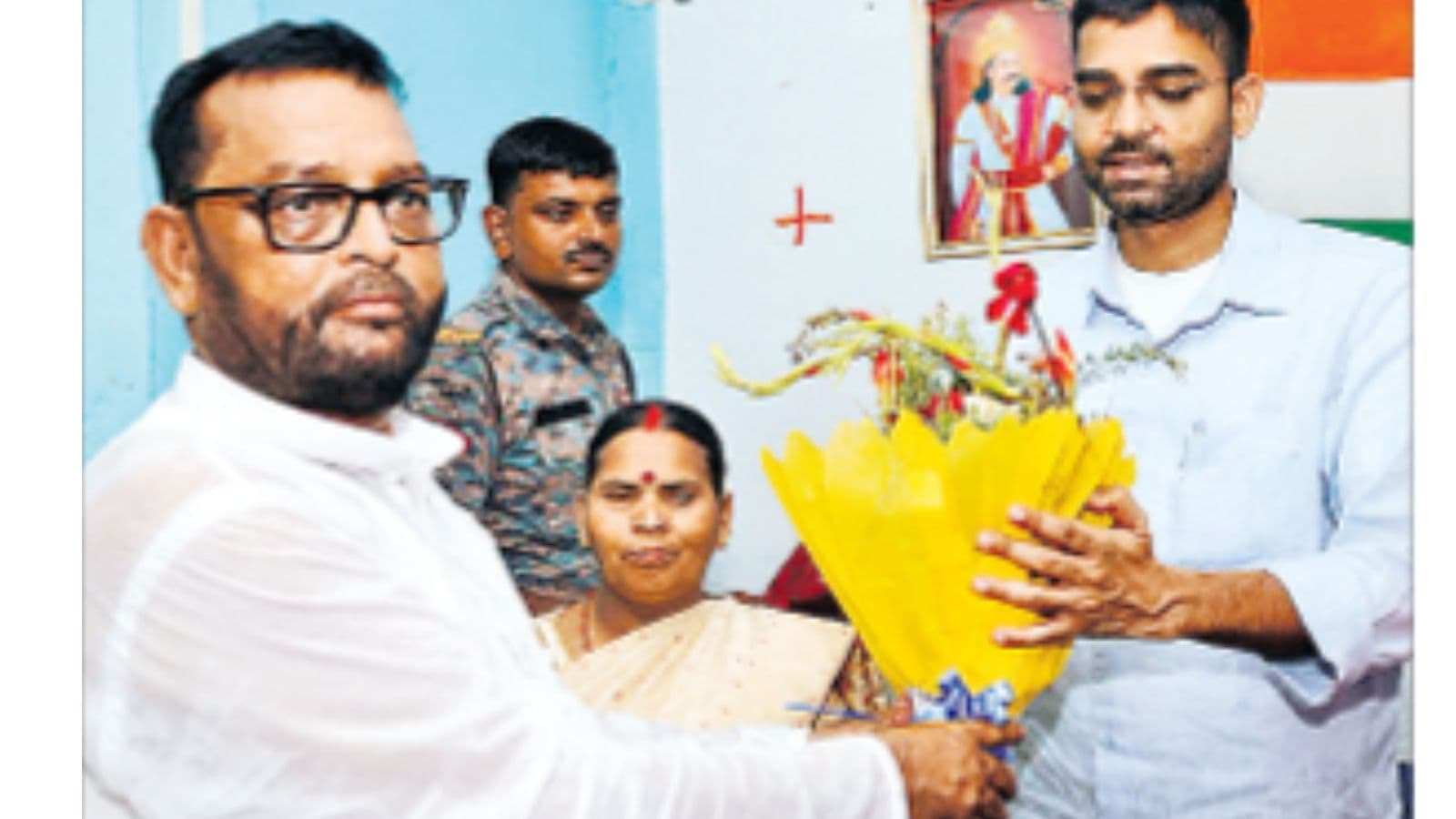 ये 24 साल की आयुषी है। (13).jpg
