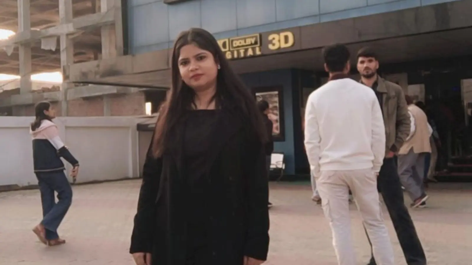 कौन हैं स्नेहा कुमारी?
