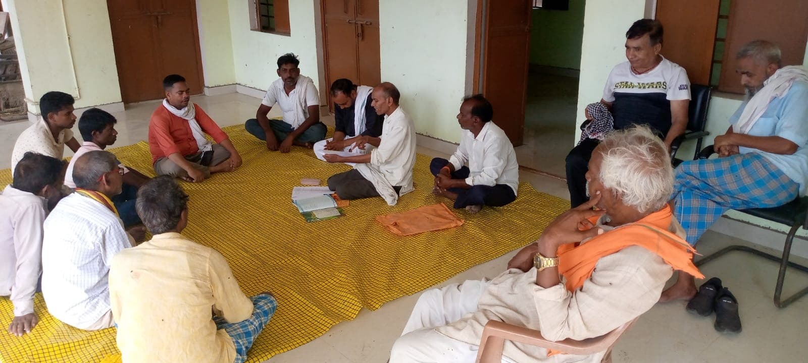 विद्यालय के समग्र विकास को लेकर बनी रणनीति, विधायक को सौंपा जाएगा दस सूत्री मांगपत्र विद्यालय के समग्र विकास को लेकर बनी रणनीति, विधायक को सौंपा जाएगा दस सूत्री मांगपत्र