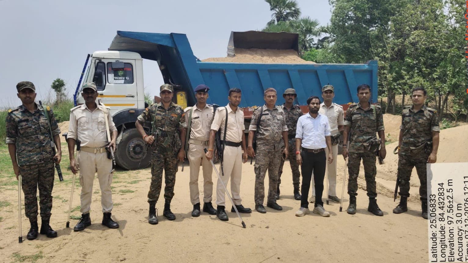 बालू के अवैध खनन व भंडारण के विरुद्ध बड़ी कार्रवाई, 11,300 घनफीट बालू जब्त बालू के अवैध खनन व भंडारण के विरुद्ध बड़ी कार्रवाई, 11,300 घनफीट बालू जब्त