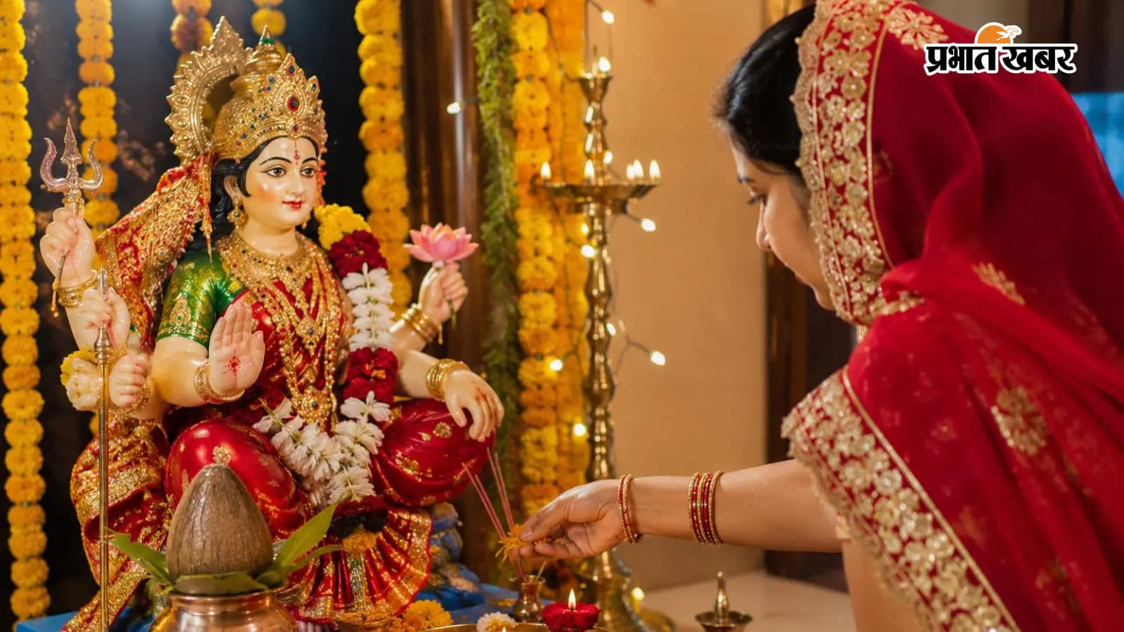 माता गौरी की पूजा करती हुई महिला की सांकेतिक तस्वीर (एआई) माता गौरी की पूजा करती हुई महिला की सांकेतिक तस्वीर (एआई)