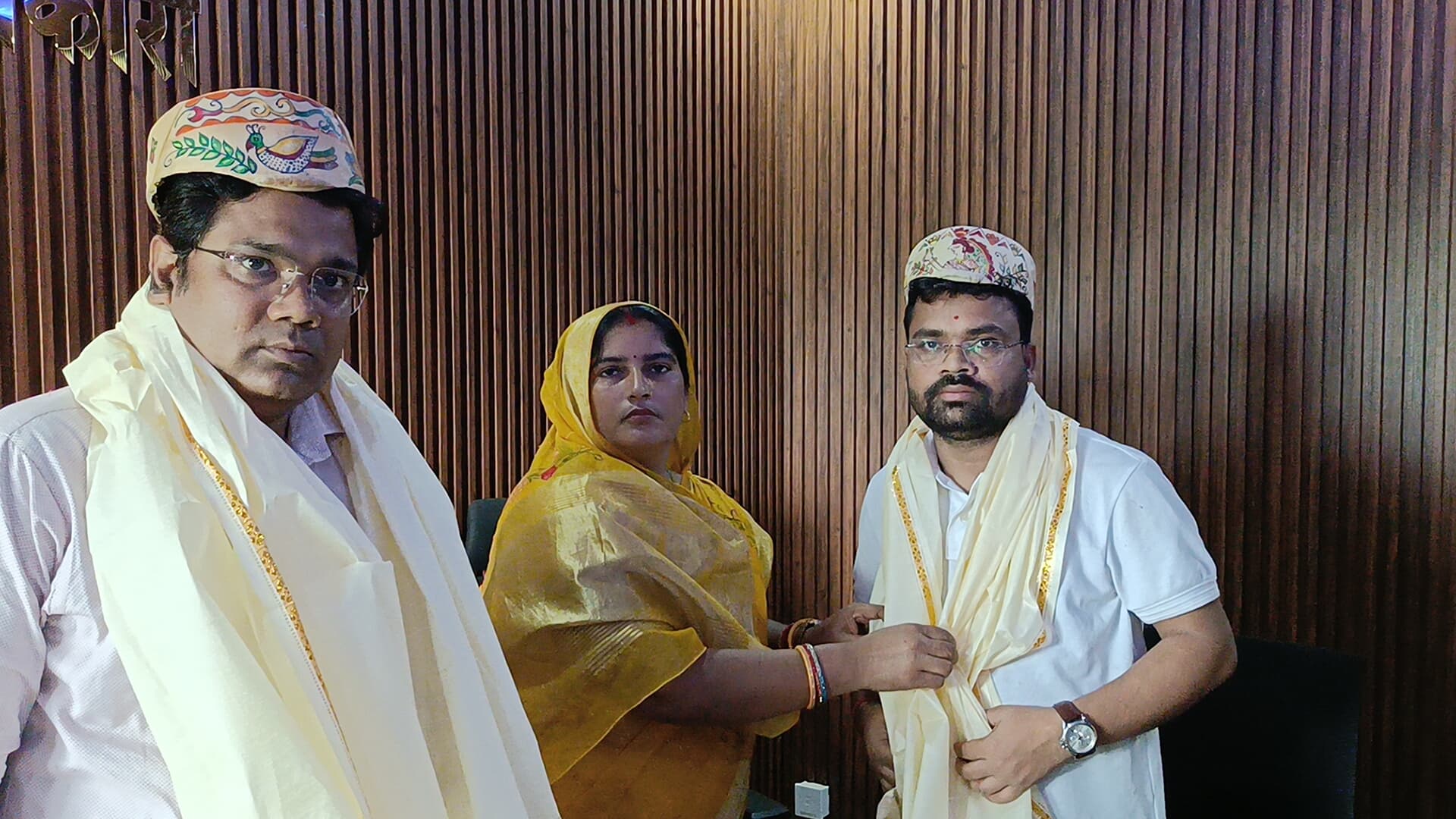 घोघरडीहा के बीडीओ बने सतीश कुमार, विकास कुमार की हुई विदाई घोघरडीहा के बीडीओ बने सतीश कुमार, विकास कुमार की हुई विदाई